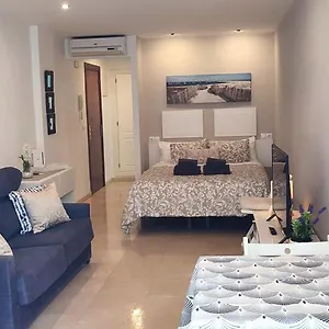 apartamento-la-roca-chica.es-andalucia.com/